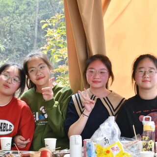 476d69a702697270a6d9deb832d04318