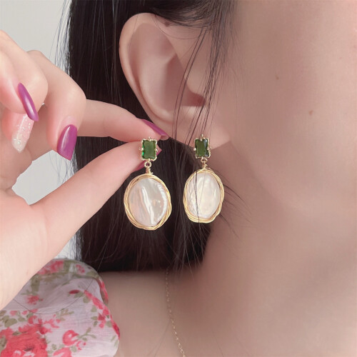 baroque-pearl-earrings-for-women-natural-freshwater-pearls-baroque-pearl-drop-earrings-gold-pearl-earrings-handmade-jewelry-gift-6.jpeg