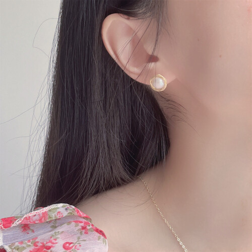 baroque-pearl-earrings-for-women-natural-freshwater-pearls-baroque-pearl-drop-earrings-gold-pearl-earrings-handmade-jewelry-gift-41ec9c6a02a871b53.jpeg
