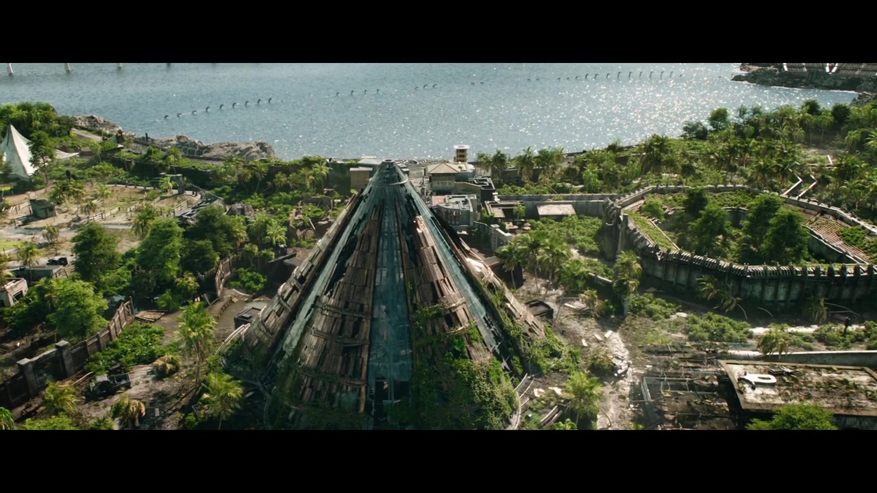 
		                    《侏罗纪世界2 Jurassic World: Fallen Kingdom》的海报和截图（3/15）