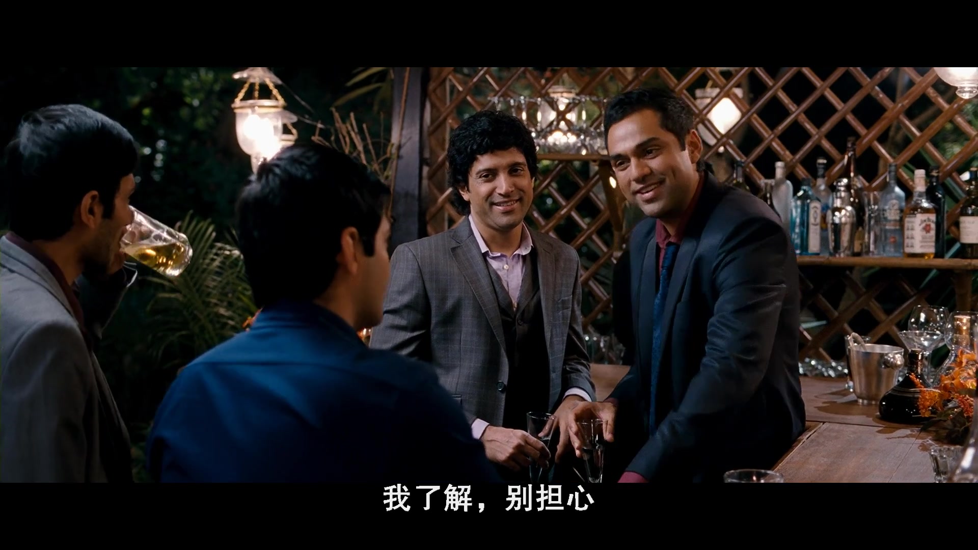 
		                    《人生不再重来 Zindagi Na Milegi Dobara》的海报和截图（1/12）