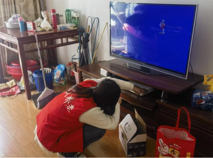 智慧养老暖夕阳!江夏区“互联网+”让独居老人告别孤单-图片1