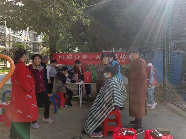 便民服务进社区！江夏区智慧养老平台联动社区打造暖心夕阳红-图片2