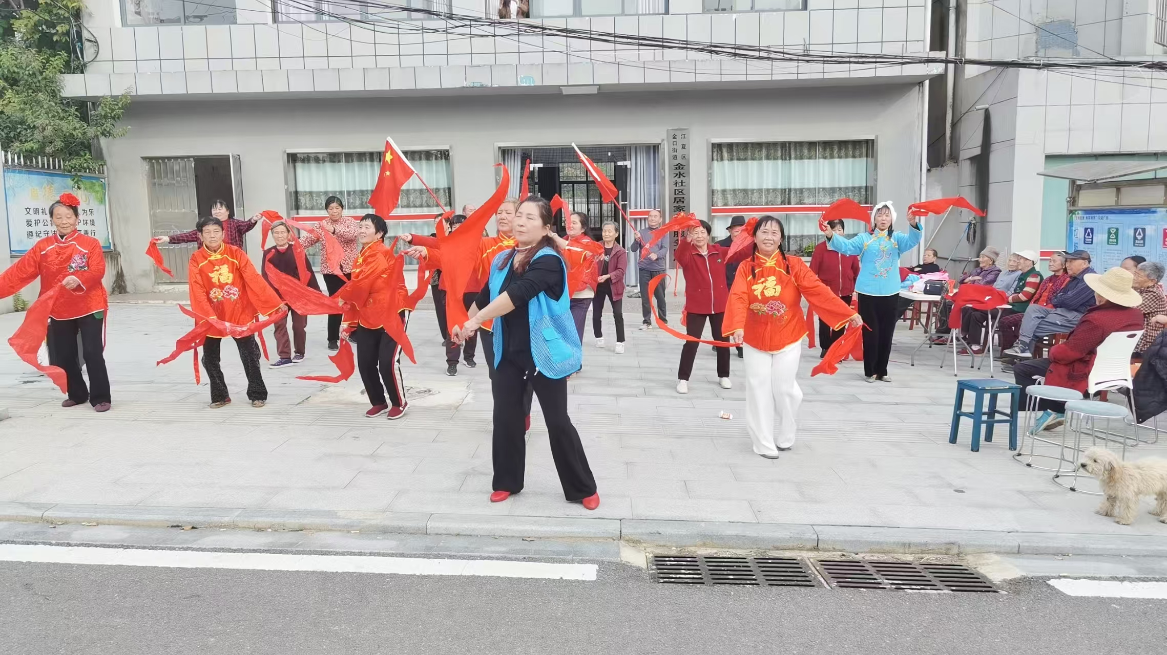 情暖重阳乐融融!江夏区智慧养老平台联动社区打造温馨老年节-图片3